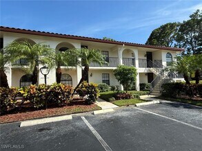 212 Deerwood Cir in Naples, FL - Building Photo - Building Photo