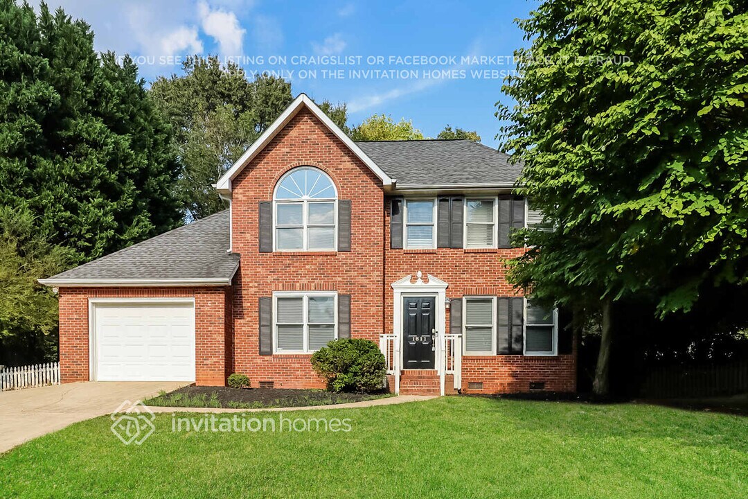1811 Southridge Dr in Belmont, NC - Building Photo