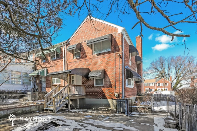 963 Masefield Rd in Baltimore, MD - Building Photo - Building Photo