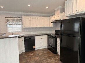 7255 Greenbrier Village Rd in Lakeland, FL - Building Photo - Building Photo