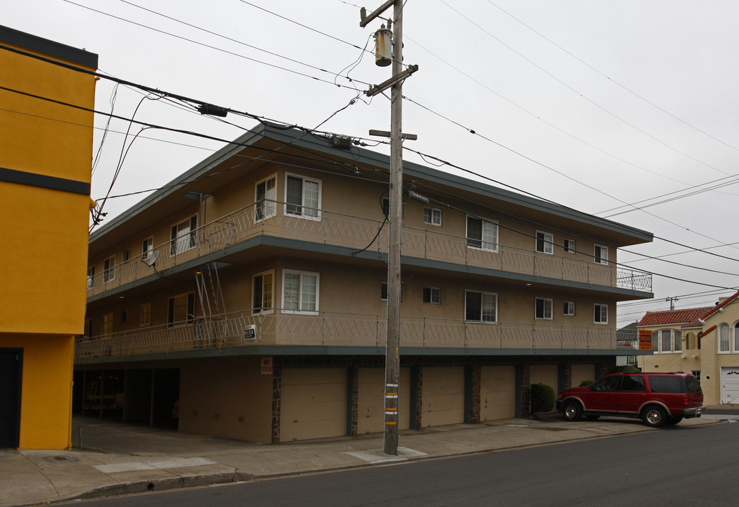 143 W Market St in Daly City, CA - Building Photo