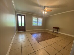 802 Mable St in El Campo, TX - Building Photo - Building Photo