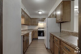 Pheasant Run Apartments in Wichita, KS - Foto de edificio - Building Photo