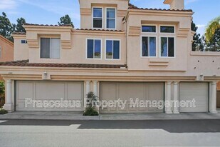 1389 Serena Cir in Chula Vista, CA - Building Photo