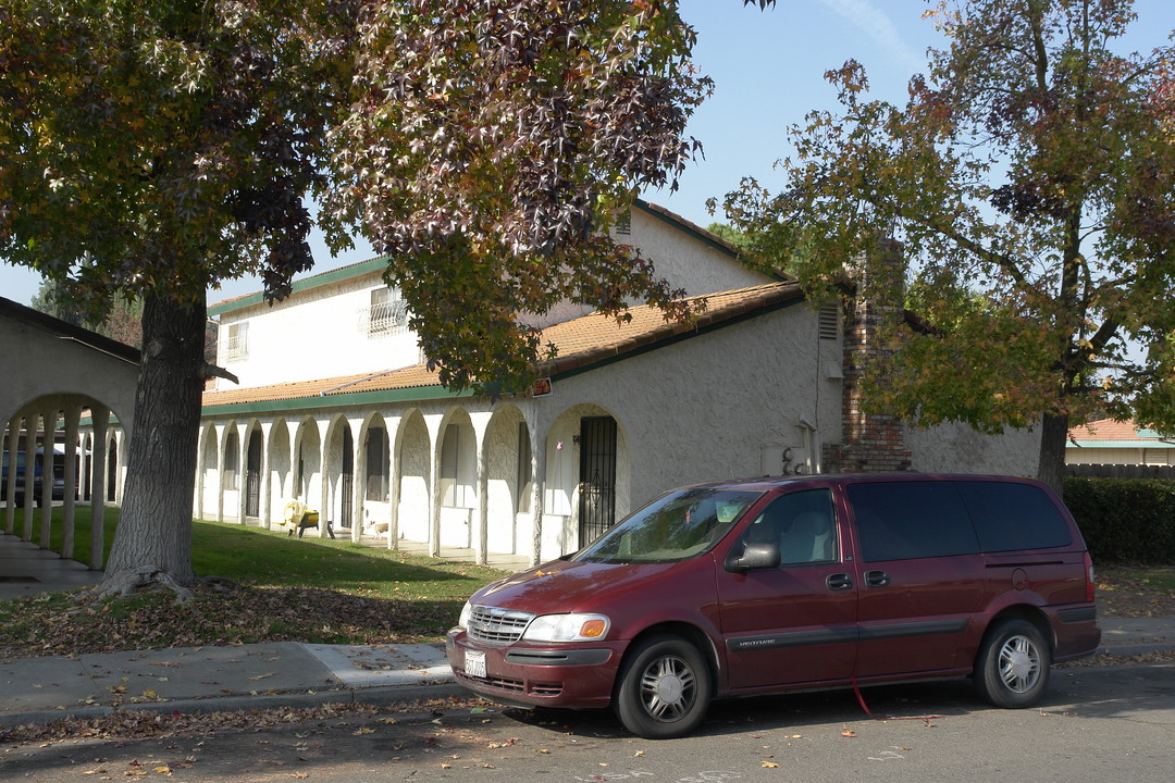 2583 Alabama St in Atwater, CA - Building Photo