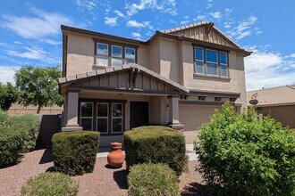1567 N Kirby St in Gilbert, AZ - Foto de edificio - Building Photo