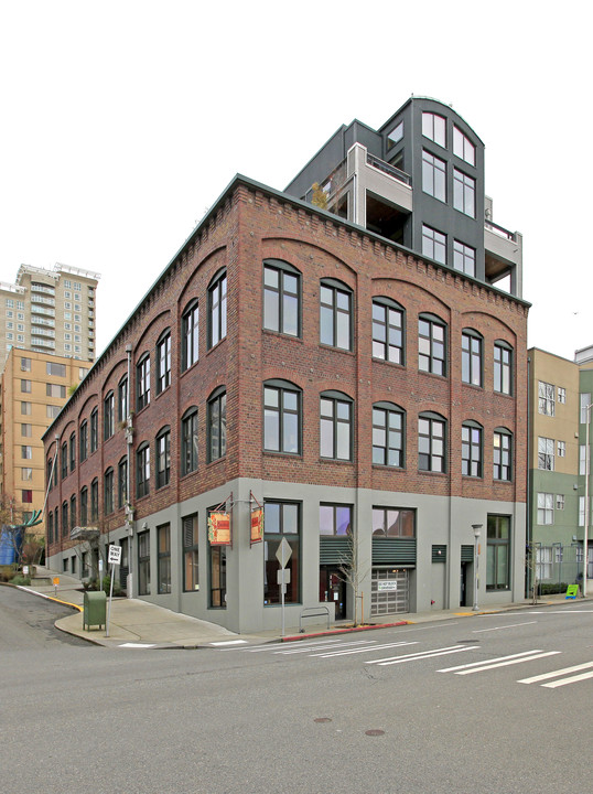 81 Vine in Seattle, WA - Building Photo