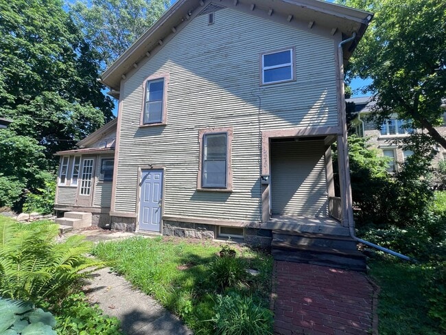 property at 445 Washington St SE