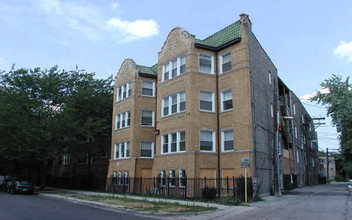 7621-7631 N Greenview Ave in Chicago, IL - Building Photo - Building Photo