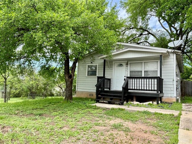 2906 E 12th St in Austin, TX - Foto de edificio - Building Photo