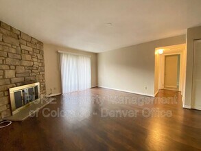 429 Wright St in Lakewood, CO - Building Photo - Building Photo