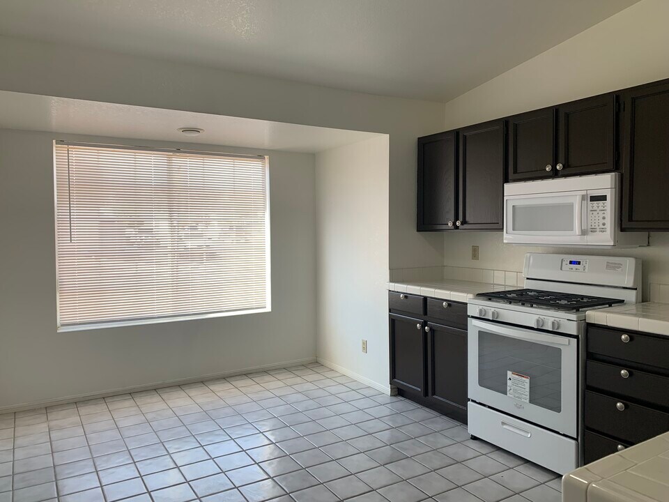 1636 Palmae Way in Las Vegas, NV - Building Photo