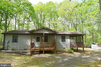 67 Tranquil Way in Great Cacapon, WV - Building Photo - Building Photo