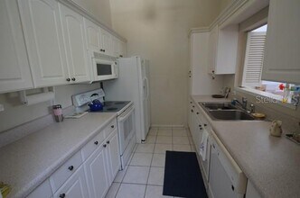 716 White Pine Tree Rd in Venice, FL - Building Photo - Building Photo