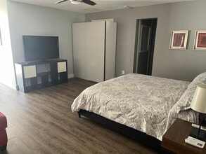 433 Homer Ave, Unit 433 Studio in Longwood, FL - Foto de edificio - Building Photo