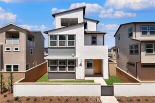 422 Lobata in Irvine, CA - Building Photo