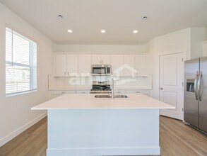 10051 Potomac St in Commerce City, CO - Building Photo - Building Photo