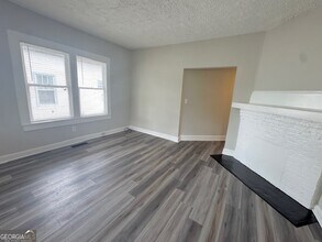 818 Peeples St SW in Atlanta, GA - Building Photo - Building Photo