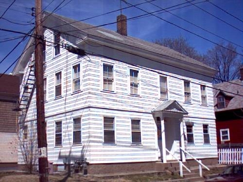 31 Dorchester Ave in Providence, RI - Building Photo