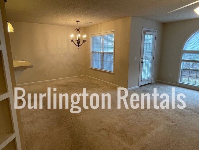 3489 Forestdale Dr in Burlington, NC - Building Photo - Building Photo