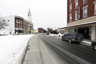 6 N Main St in Rochester, NH - Building Photo - Building Photo