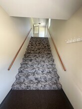 2540 US-202, Unit Second Floor Unit 2 in Winthrop, ME - Building Photo - Building Photo