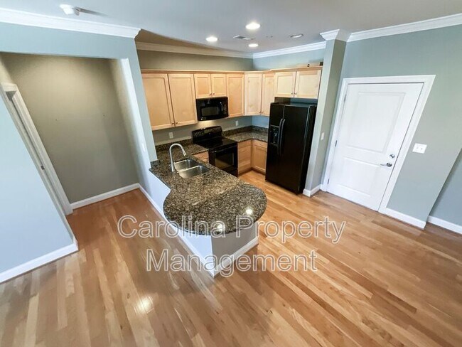 518 Clarice Ave in Charlotte, NC - Foto de edificio - Building Photo