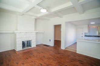 501 W 8th St in Long Beach, CA - Building Photo - Building Photo