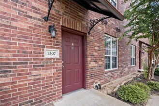 801 Luther W St in College Station, TX - Building Photo - Building Photo
