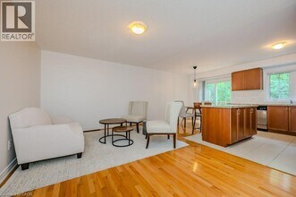 233 Duskywing Way in Oakville, ON - Building Photo - Building Photo