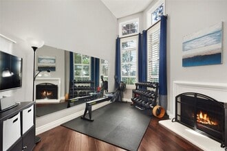 3401 S Main St, Unit H in Santa Ana, CA - Building Photo - Building Photo