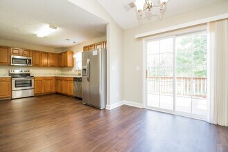 1127 Sunnycrest Ct in Murfreesboro, TN - Building Photo - Building Photo