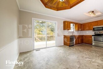503 Woodson Ln in Greenwood, MO - Building Photo - Building Photo