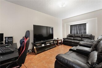 6807 Otono St in Pharr, TX - Building Photo - Building Photo