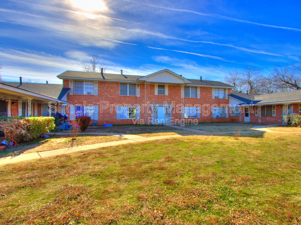 2934 NW 32nd St-Unit -2 in Oklahoma City, OK - Building Photo