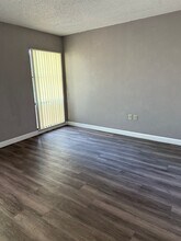 2811-R2811 SW Archer Rd in Gainesville, FL - Building Photo - Building Photo