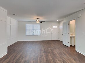 941 Blue Ash Way in Christiana, TN - Foto de edificio - Building Photo