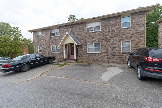 property at 2925 Northland Dr