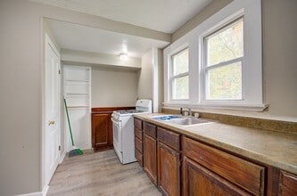 101 Baker Ave in Joliet, IL - Building Photo - Building Photo