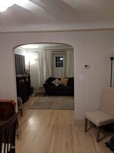 473 Fairfield St, Unit #2 in Ypsilanti, MI - Foto de edificio - Building Photo