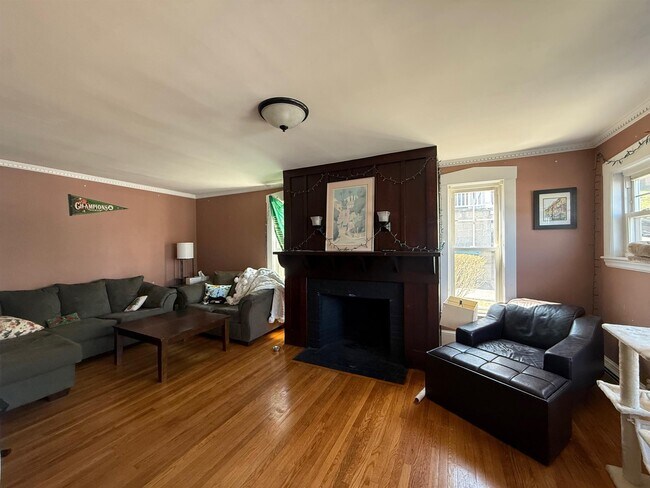 20 Bellevue St in Medford, MA - Foto de edificio - Building Photo