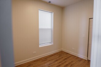 6613 S Vernon Ave, Unit FL 2 in Chicago, IL - Building Photo - Building Photo