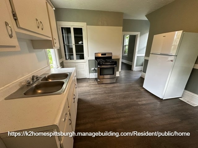 900 Meldon Ave in Donora, PA - Building Photo - Building Photo