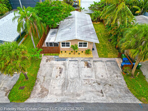 133 NE 30th Ct in Wilton Manors, FL - Building Photo - Building Photo