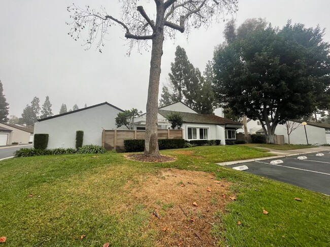 12500 Fallcreek Ln in Cerritos, CA - Building Photo - Building Photo