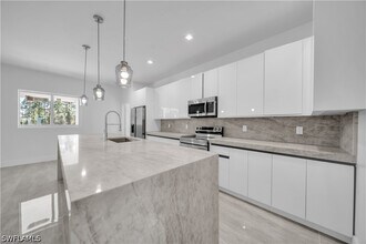 828 Genoa Ave S in Lehigh Acres, FL - Building Photo - Building Photo