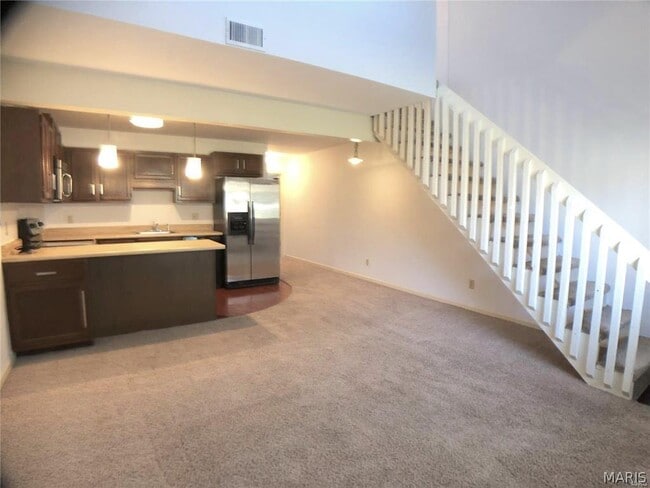 445 Ponderosa Ave in O'Fallon, IL - Building Photo - Building Photo