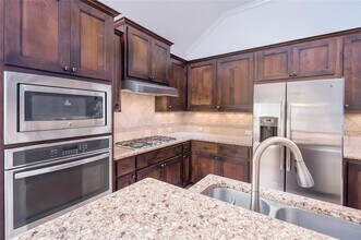 14505 Ladera Blvd in Austin, TX - Building Photo - Building Photo