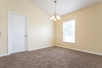 14915 Windy Mt Cir in Clermont, FL - Foto de edificio - Building Photo