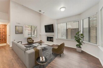519 Ranch Trail in Irving, TX - Building Photo - Building Photo
